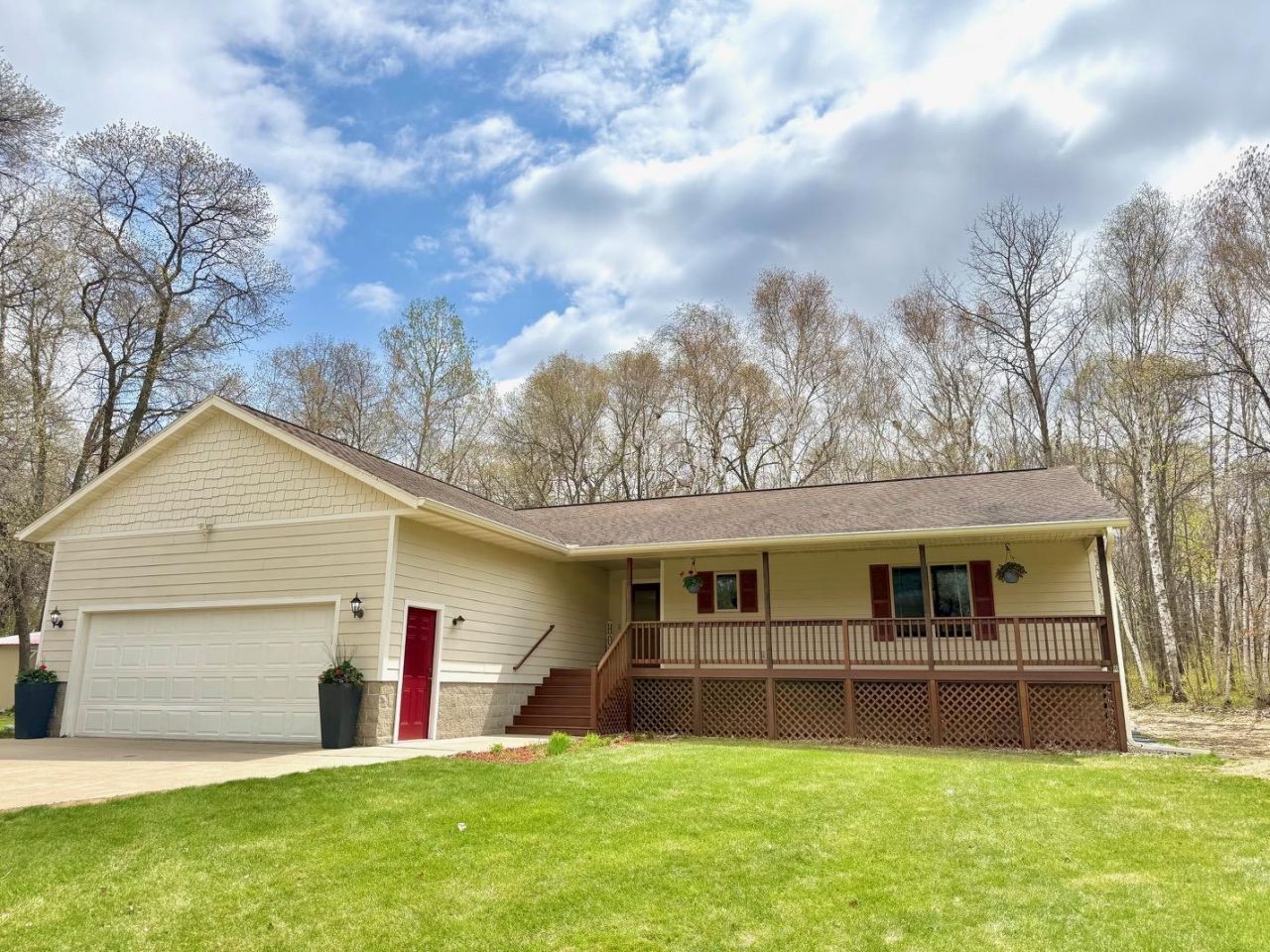 8485 County Road 123 , Brainerd, MN 56401