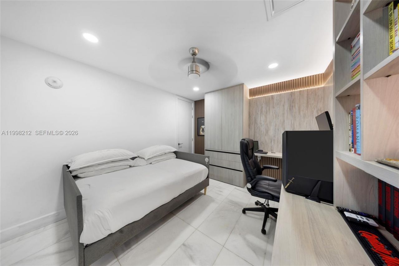 700 NE 26th Ter , Unit 2202, Miami, FL 33137 Photo
