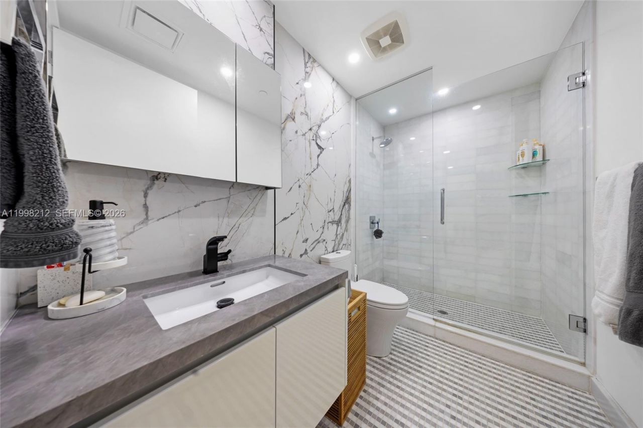 700 NE 26th Ter , Unit 2202, Miami, FL 33137 Photo