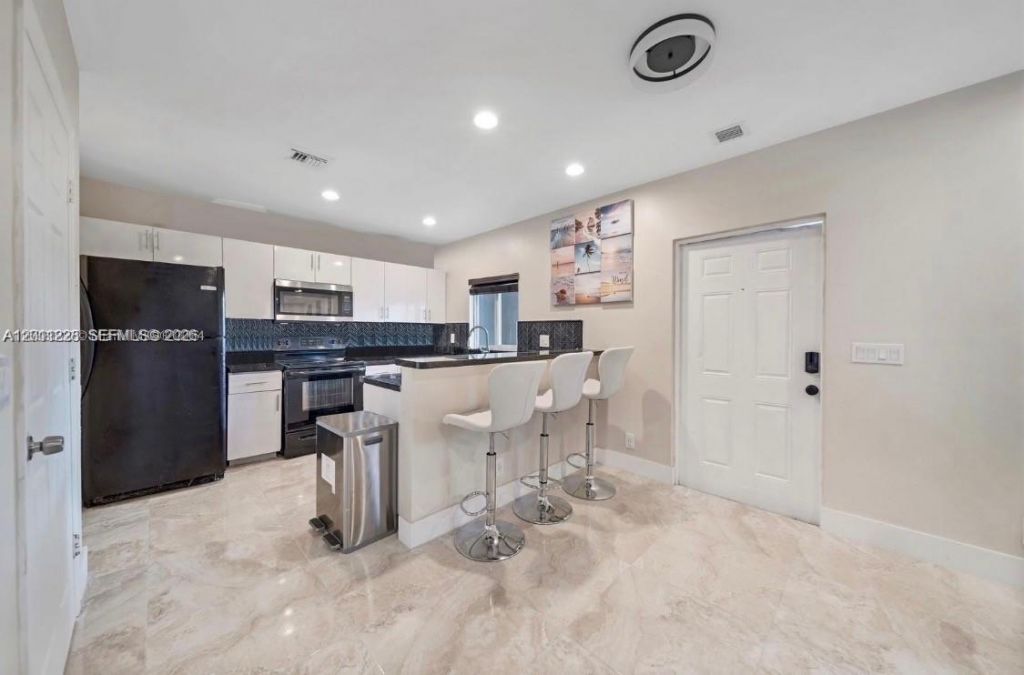615 NW 10th Ter , Unit 1, Fort Lauderdale, FL 33311 Photo