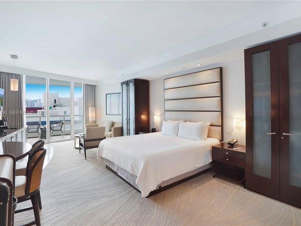 4391 Collins Ave, Unit 916, Miami Beach, FL 33140