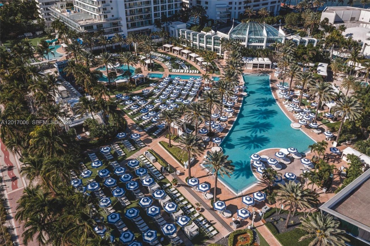 4391 Collins Ave, Unit 916, Miami Beach, FL 33140 Photo