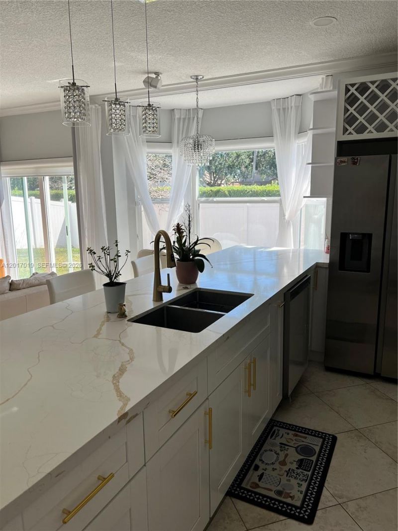 1401 NW 187th Ave , Pembroke Pines, FL 33029 Photo