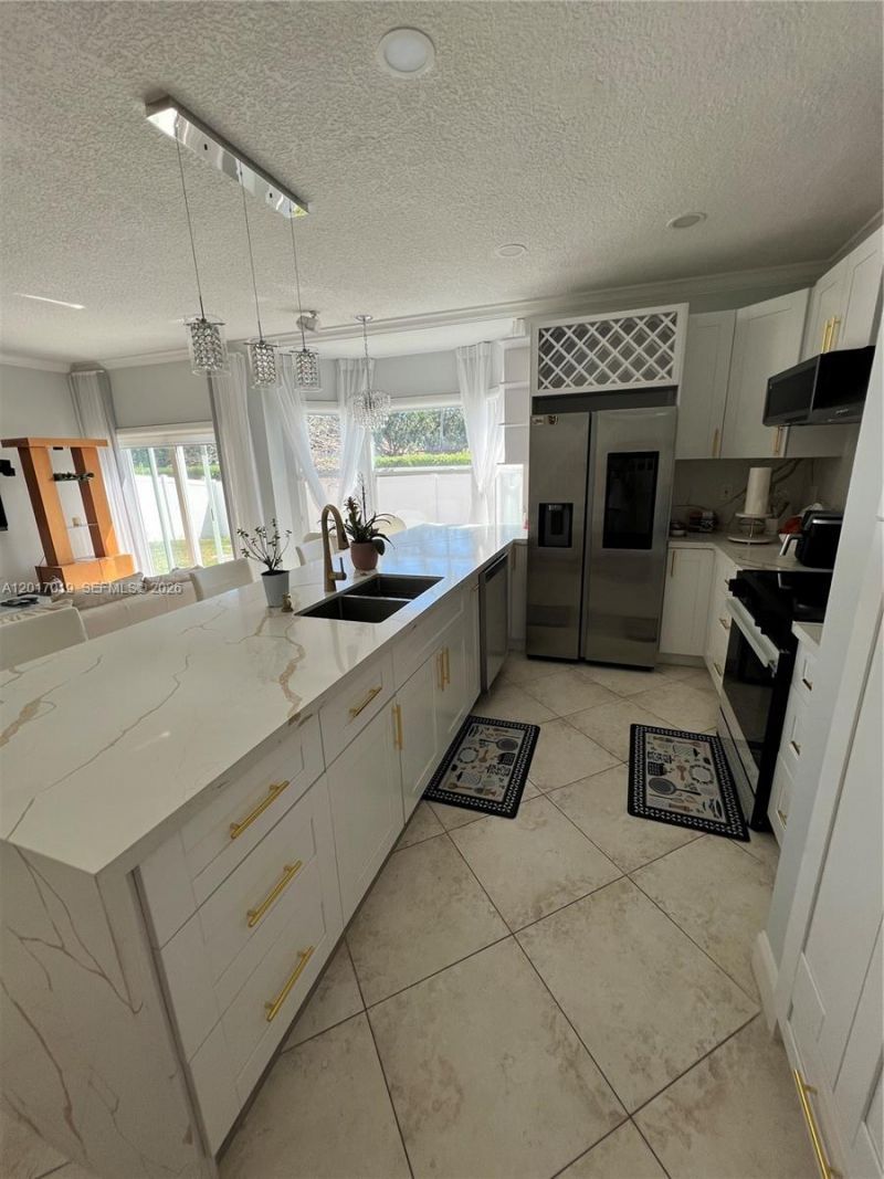 1401 NW 187th Ave , Pembroke Pines, FL 33029 Photo