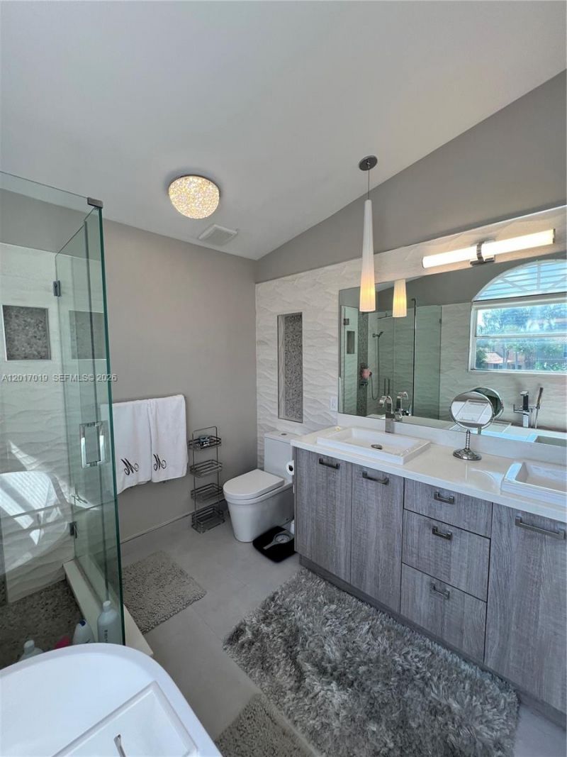 1401 NW 187th Ave , Pembroke Pines, FL 33029 Photo