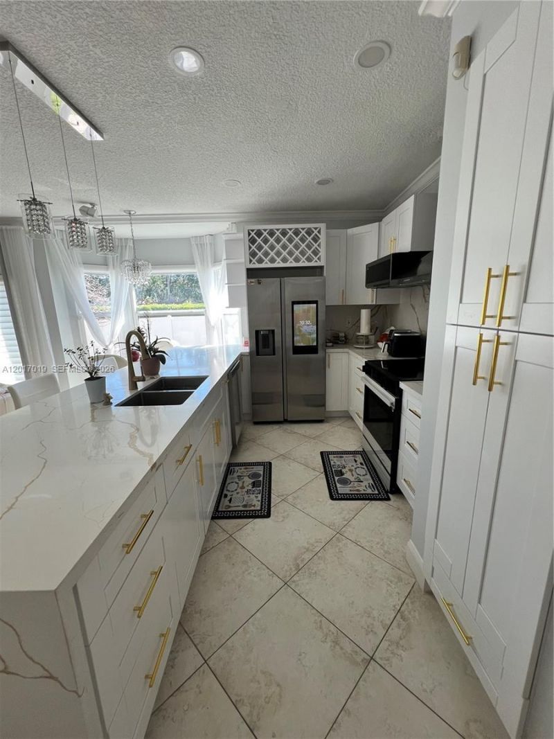 1401 NW 187th Ave , Pembroke Pines, FL 33029 Photo