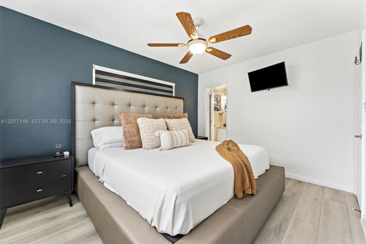 1300 SW 34th Ave, Unit n/a, Fort Lauderdale, FL 33312 Photo