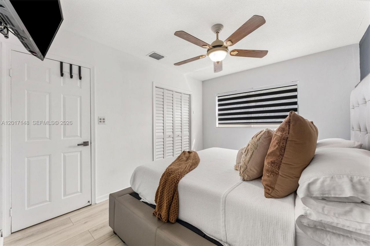 1300 SW 34th Ave, Unit n/a, Fort Lauderdale, FL 33312 Photo