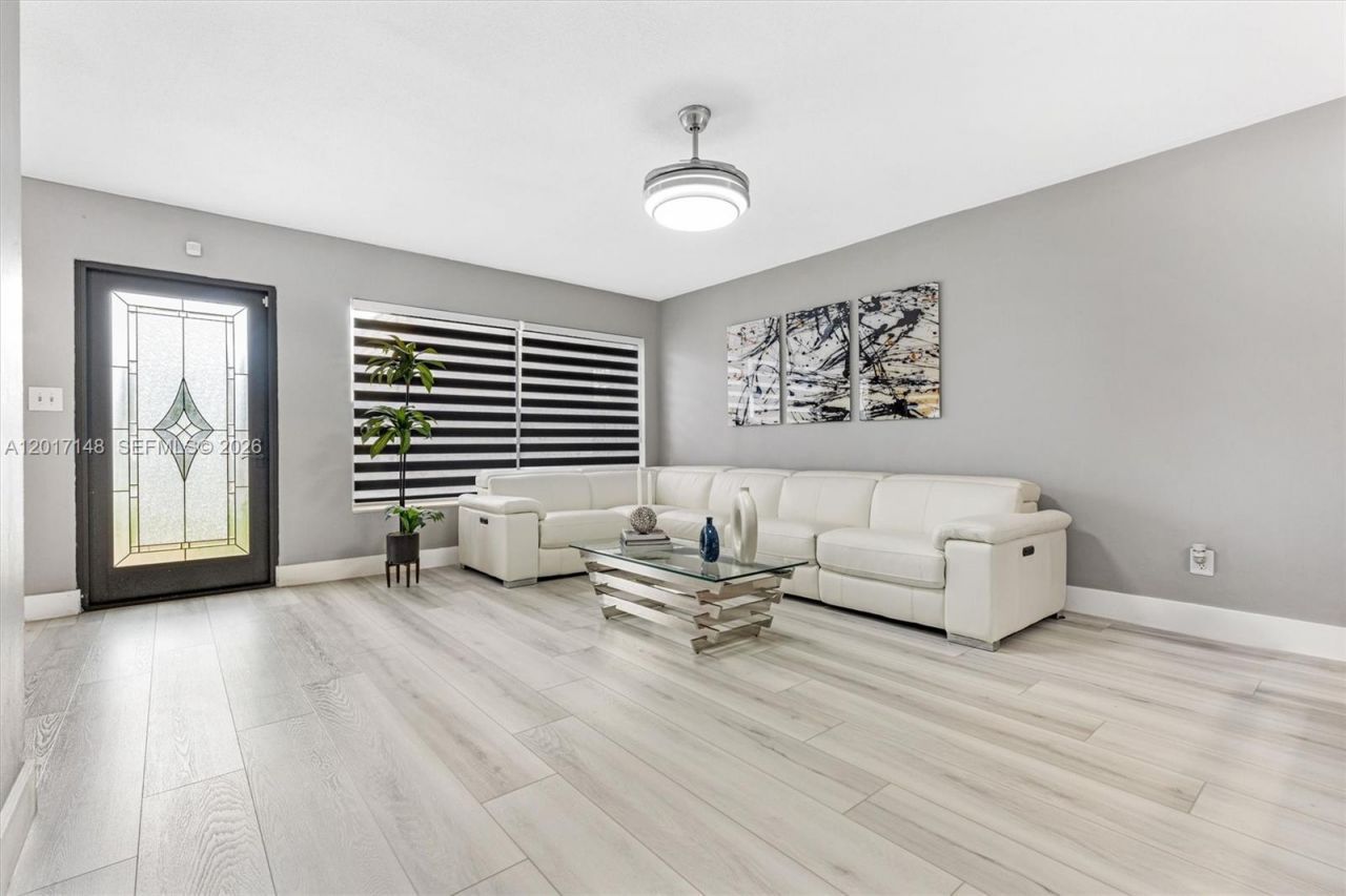 1300 SW 34th Ave, Unit n/a, Fort Lauderdale, FL 33312 Photo