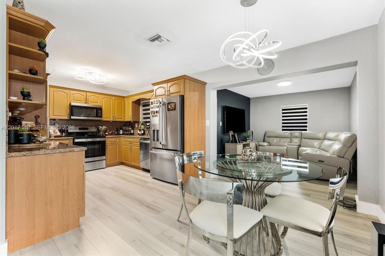1300 SW 34th Ave, Unit n/a, Fort Lauderdale, FL 33312 Photo