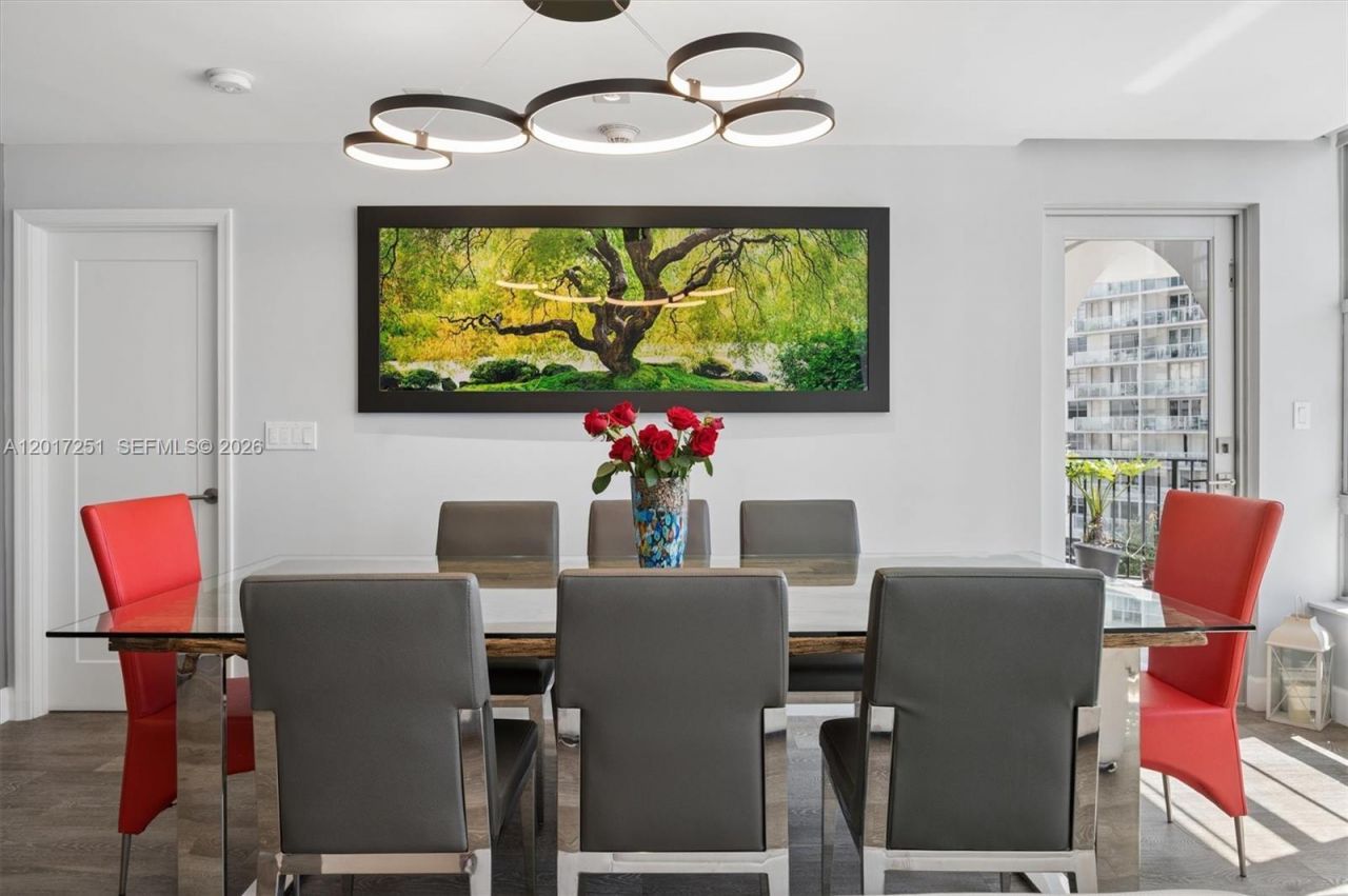 5660 Collins Ave , Unit 6C, Miami Beach, FL 33140 Photo