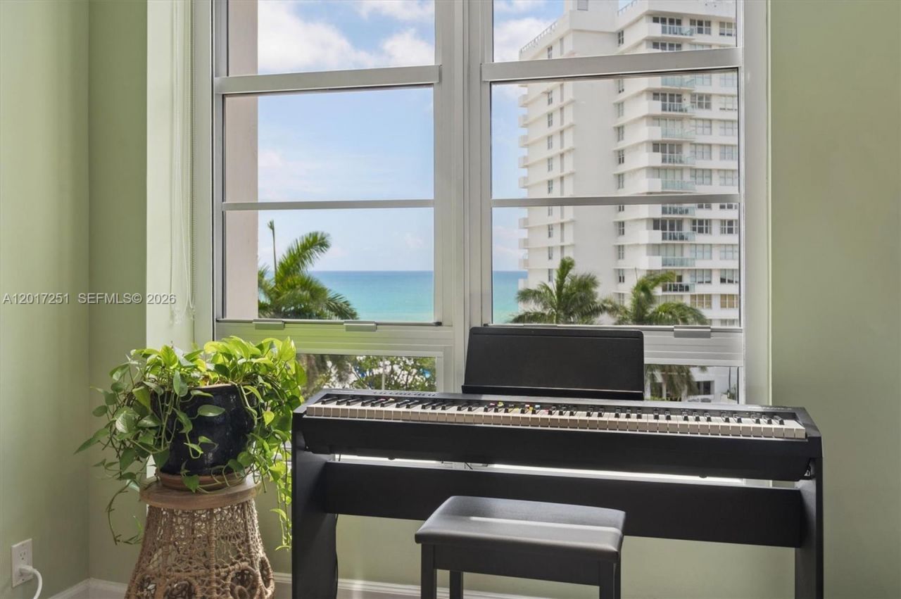 5660 Collins Ave , Unit 6C, Miami Beach, FL 33140 Photo