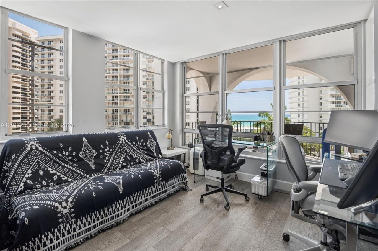 5660 Collins Ave , Unit 6C, Miami Beach, FL 33140 Photo