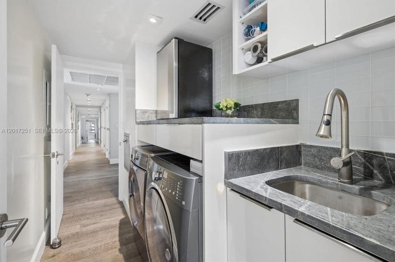 5660 Collins Ave , Unit 6C, Miami Beach, FL 33140 Photo