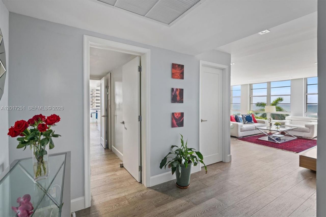 5660 Collins Ave , Unit 6C, Miami Beach, FL 33140 Photo