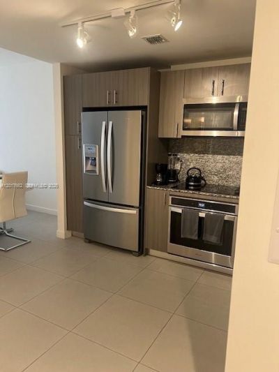 5350 NW 84th Ave , Unit 512, Doral, FL 33166 Photo
