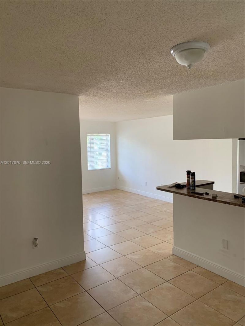 1221 SW 122nd Ave , Unit 207, Miami, FL 33184 Photo