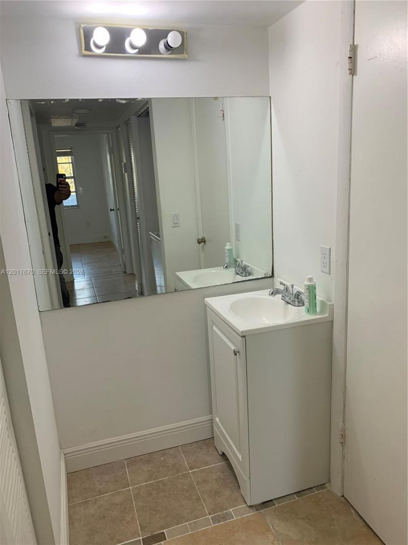 1221 SW 122nd Ave , Unit 207, Miami, FL 33184 Photo