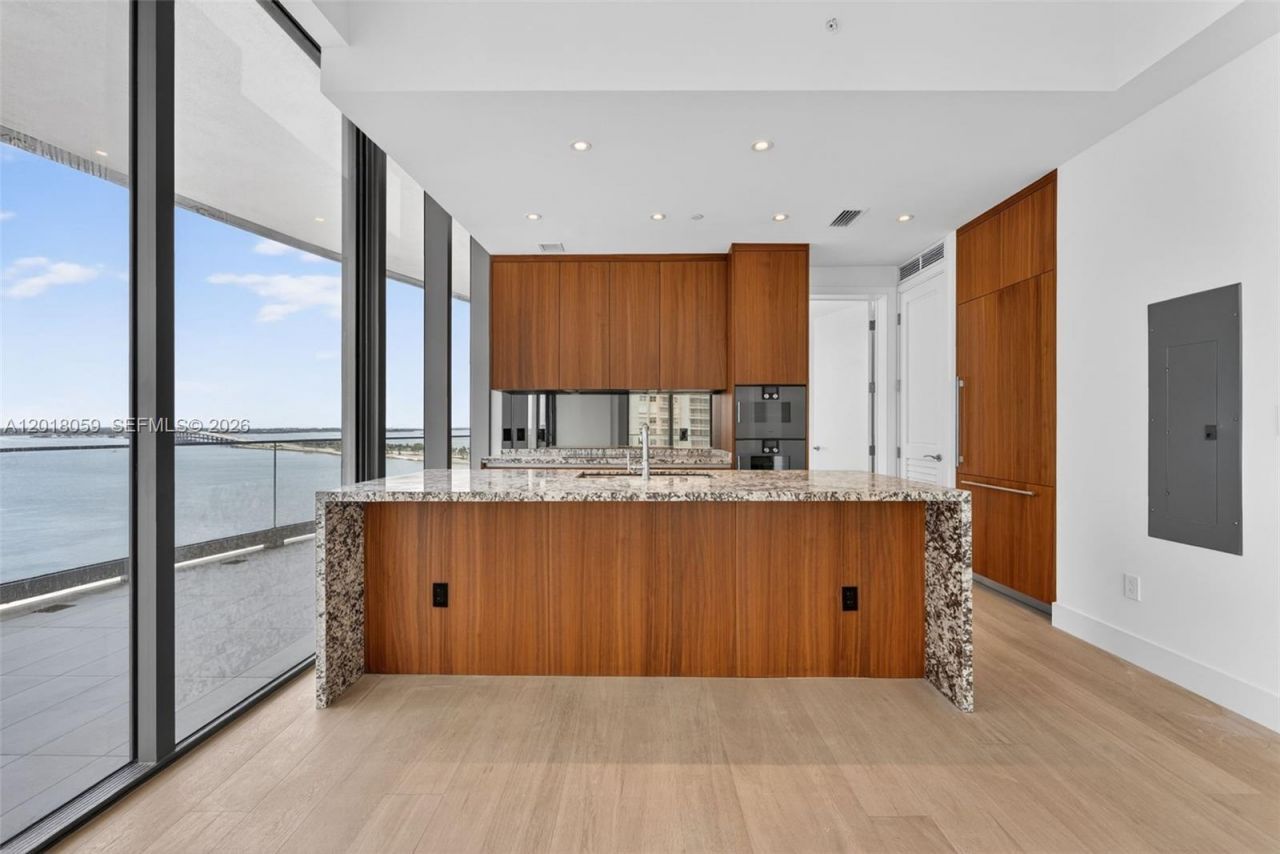 175 SE 25th Rd , Unit 1004, Miami, FL 33129 Photo