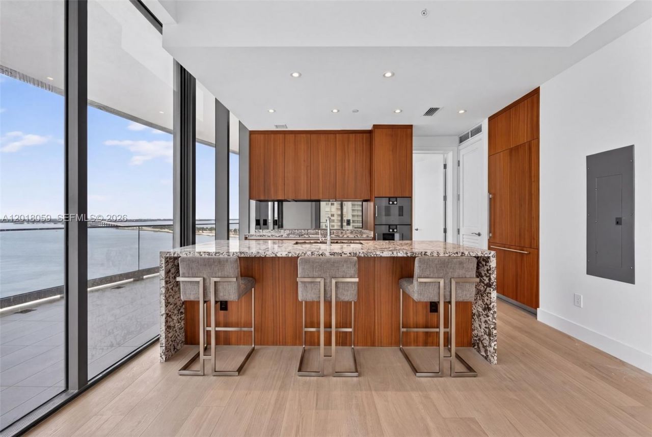 175 SE 25th Rd , Unit 1004, Miami, FL 33129 Photo
