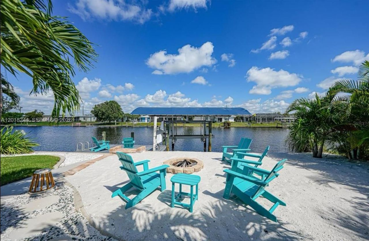 21812 Edgewater Dr , Port Charlotte, FL 33952 Photo