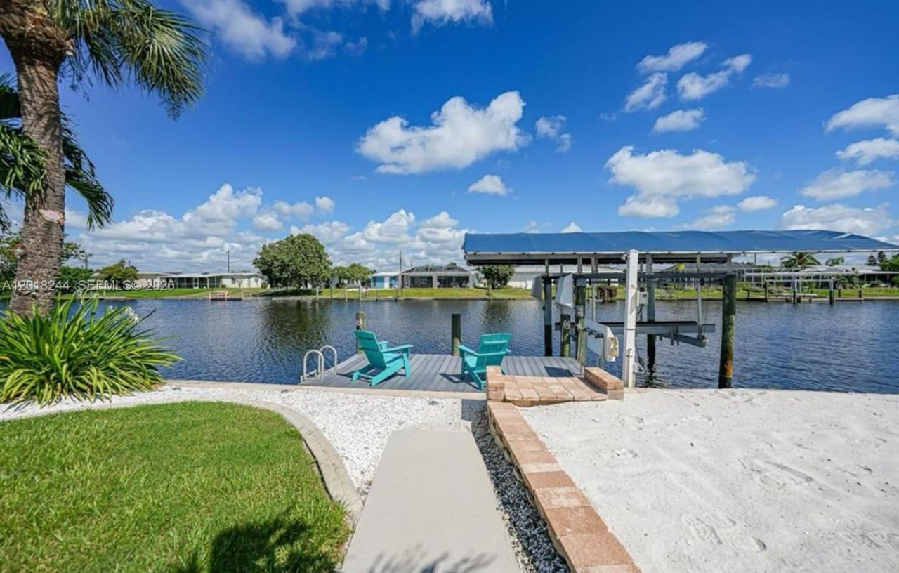 21812 Edgewater Dr , Port Charlotte, FL 33952 Photo