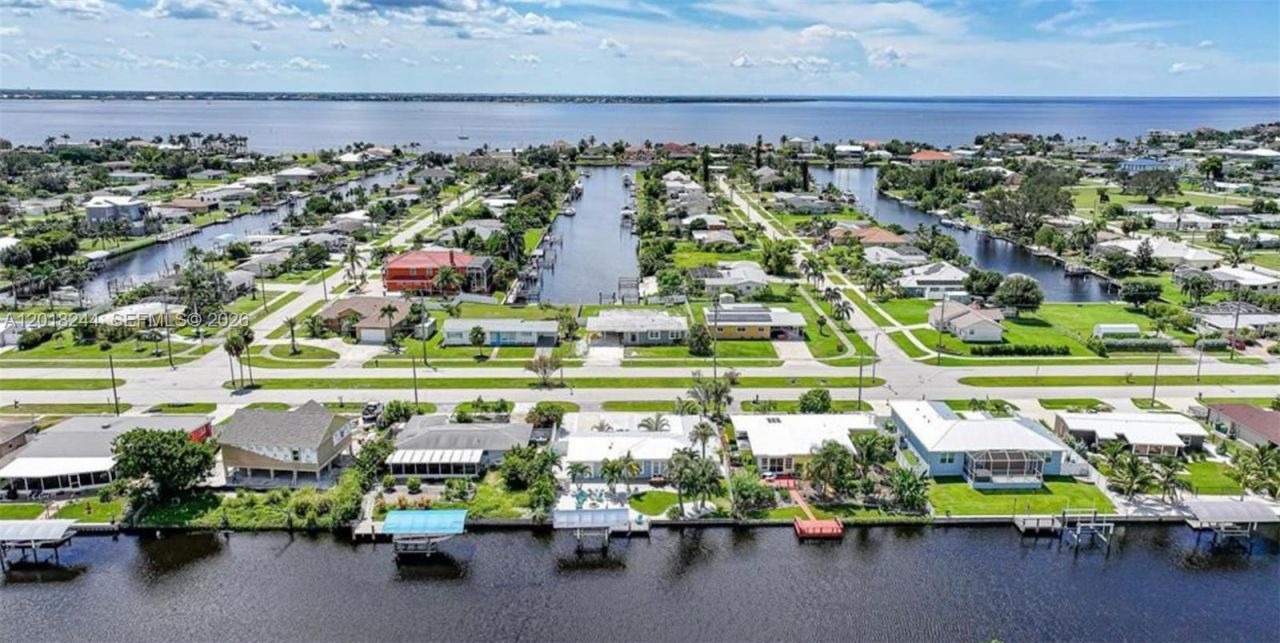 21812 Edgewater Dr , Port Charlotte, FL 33952 Photo
