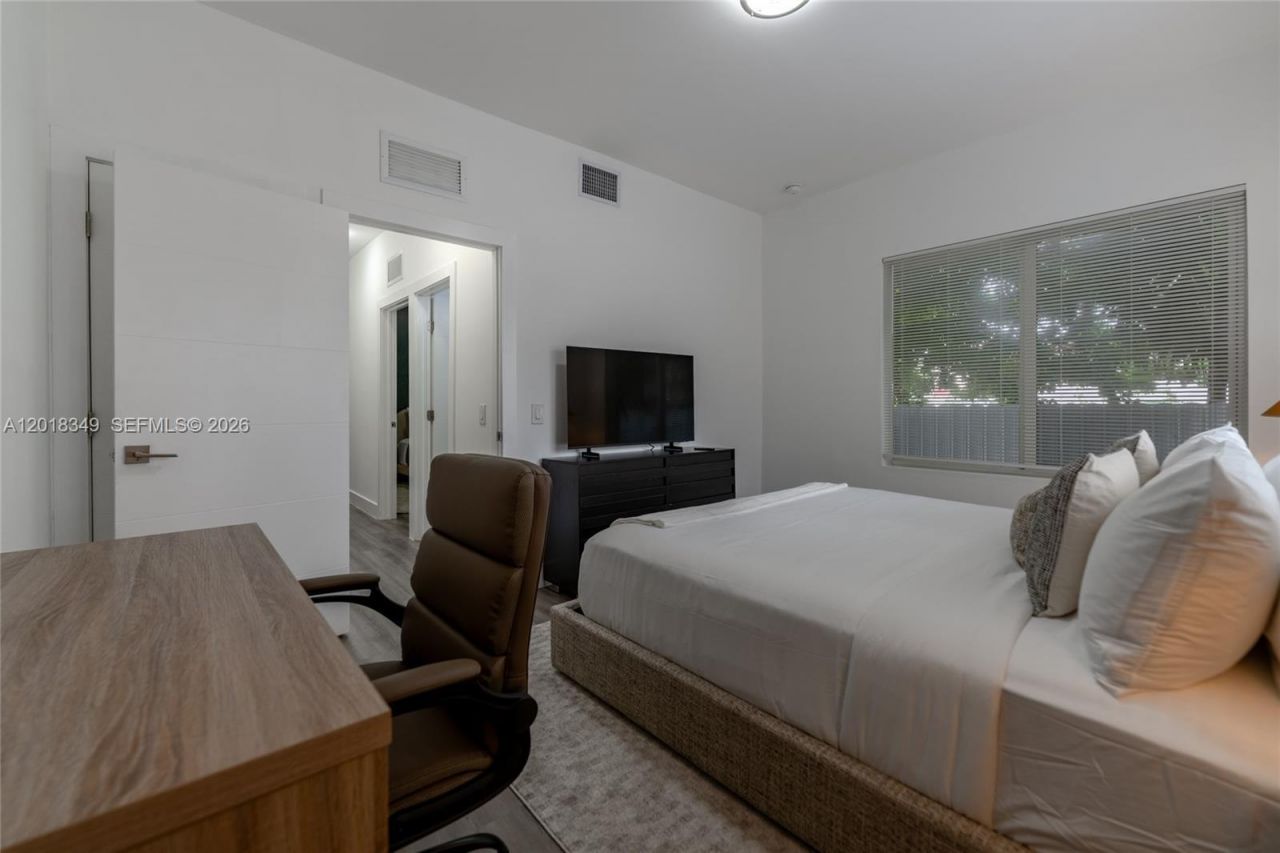 44 NW 10th Ave , Unit 2, Miami, FL 33128 Photo