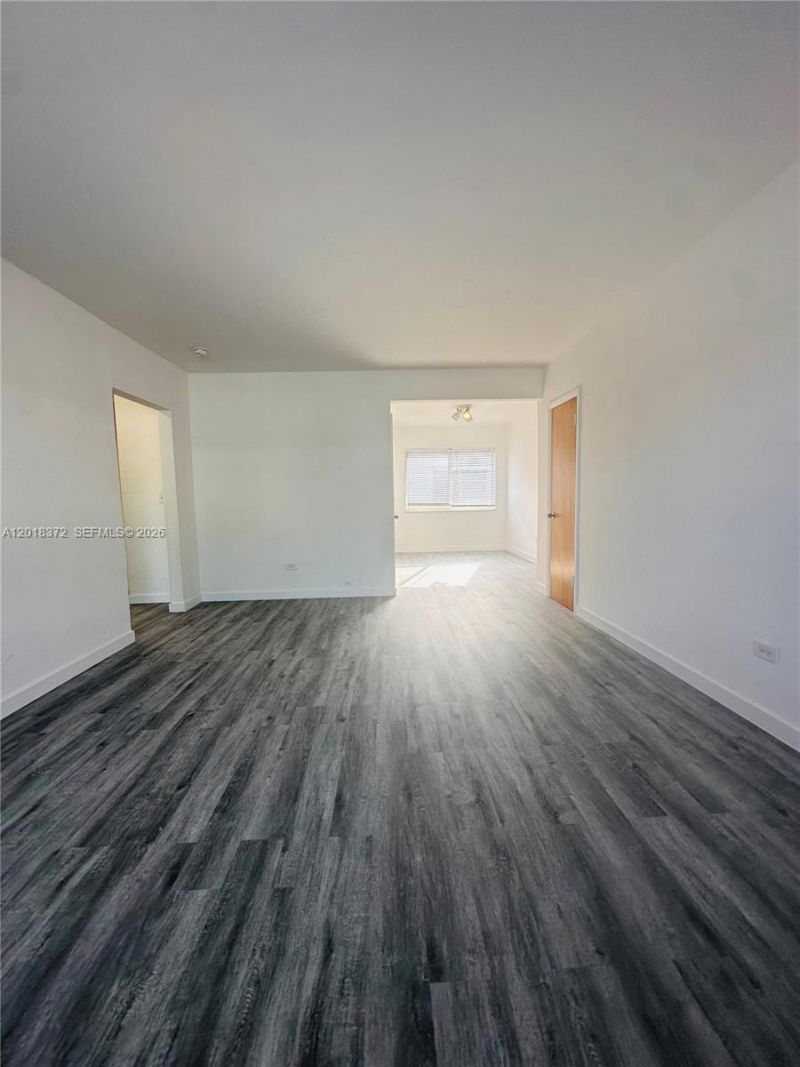 2045 Calais Dr , Unit 3, Miami Beach, FL 33141 Photo