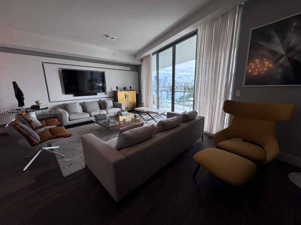 3250 NE 188th St , Unit 408, Aventura, FL 33180 Photo