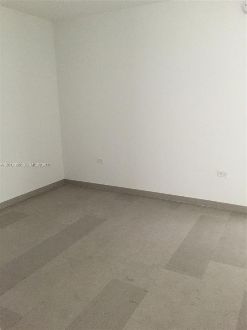 68 SE 6, Unit 2504, Miami, FL 33131 Photo
