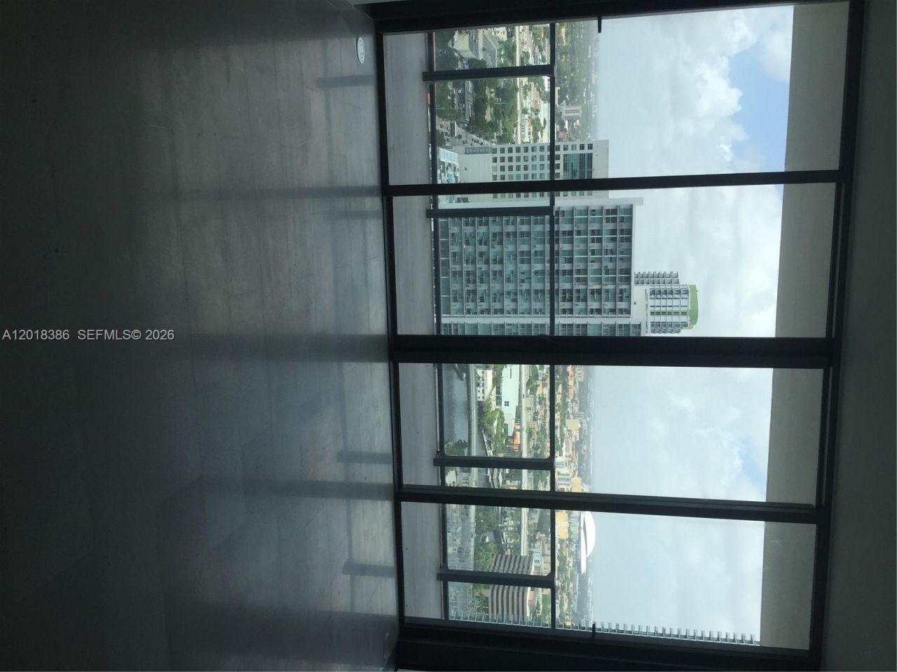 68 SE 6, Unit 2504, Miami, FL 33131 Photo