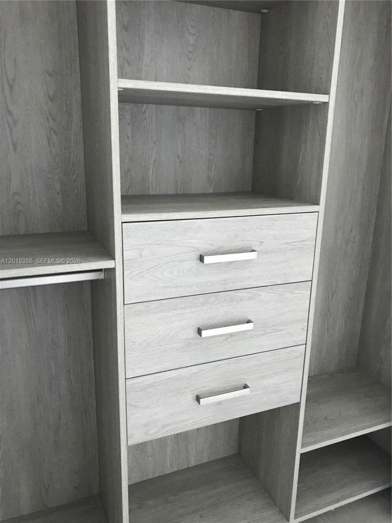 68 SE 6, Unit 2504, Miami, FL 33131 Photo