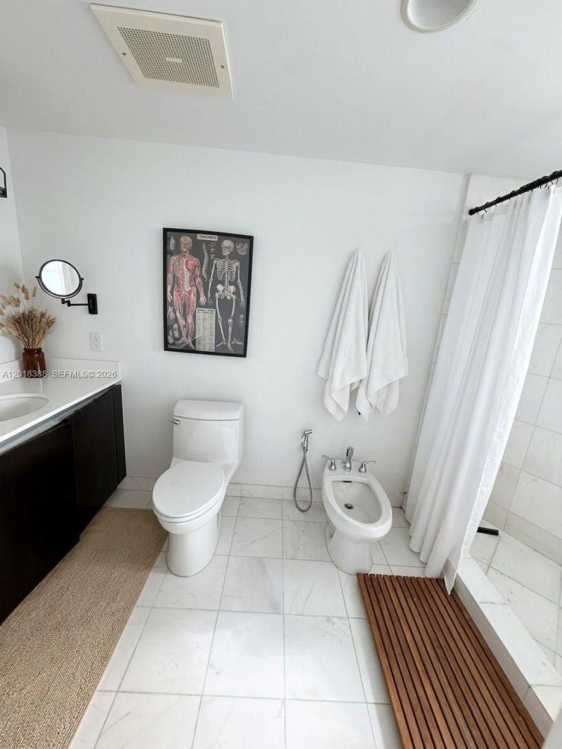 665 NE 25th St, Unit 1404, Miami, FL 33137 Photo