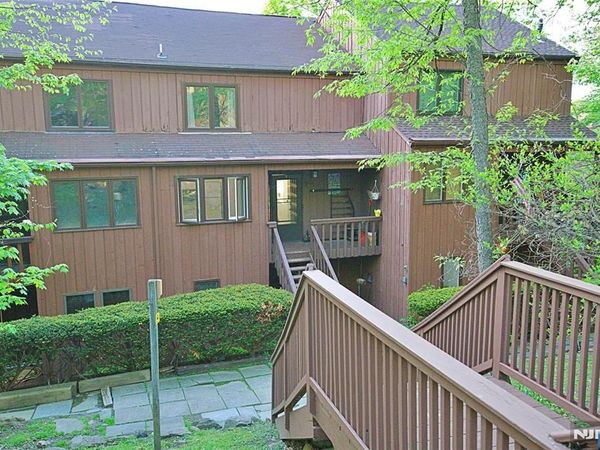 9 Village Way 4, Unit 4, VERNON, NJ 07462