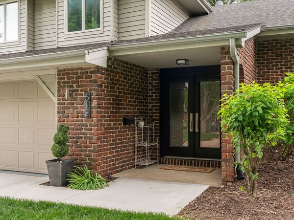 612 34th Place, West Des Moines, IA 50265