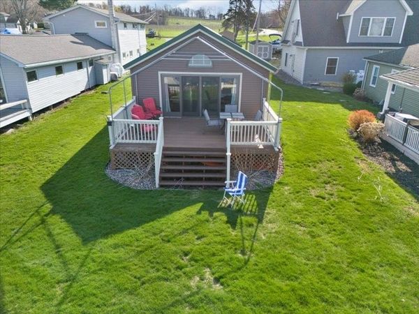 7025 Lake Bluff Road , Wolcott, NY 14590