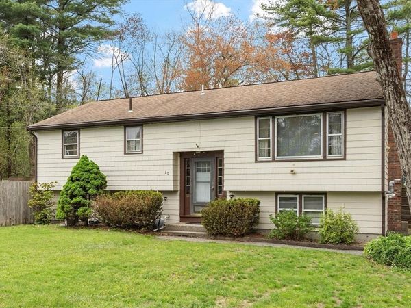 10 Meadowglen Rd, Billerica, MA 01862