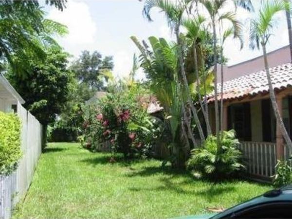 808 SE 6th Court, Unit 1, Fort Lauderdale, FL 33301