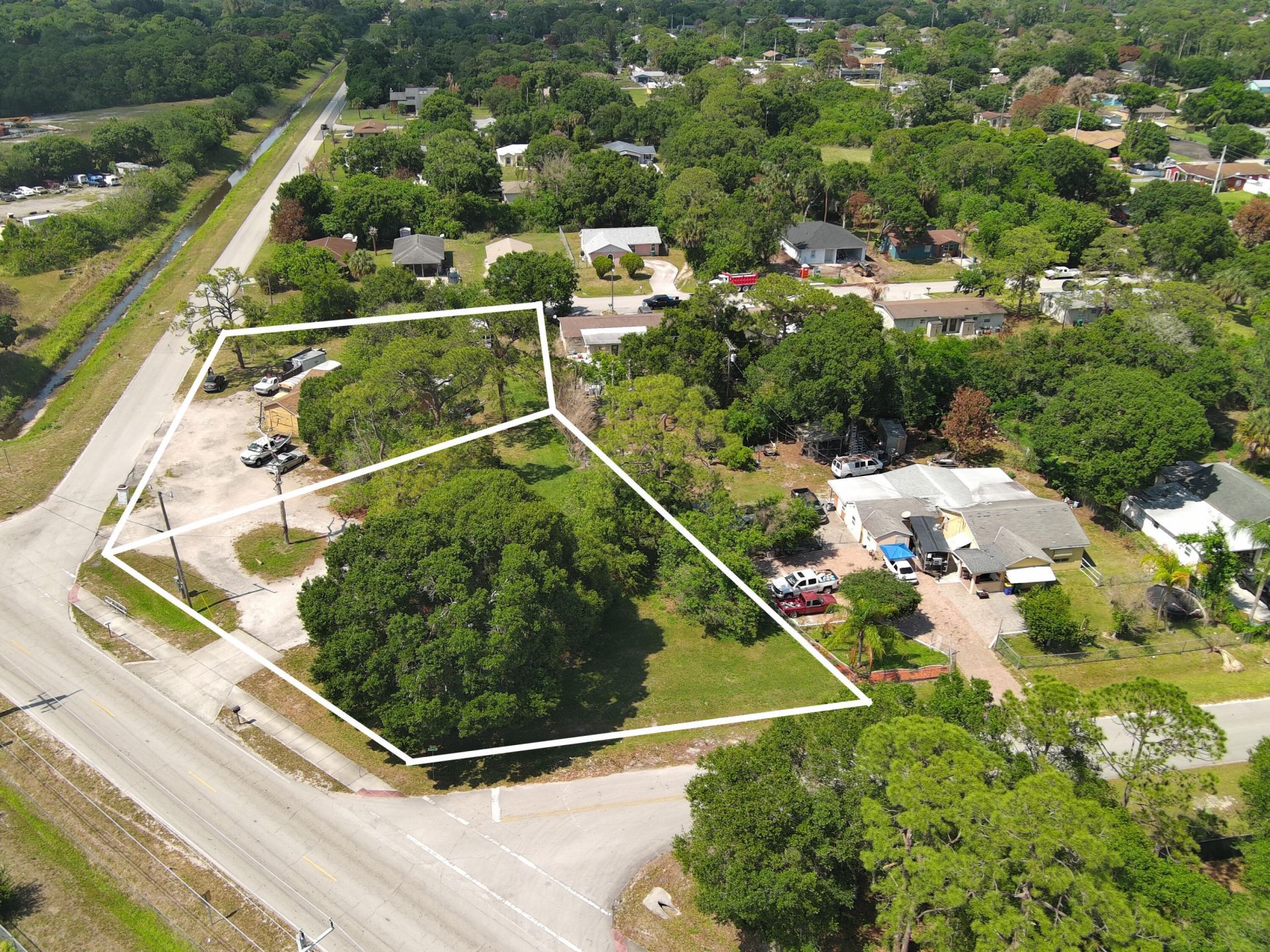 902 Angle Road, Fort Pierce, FL 34947 Photo