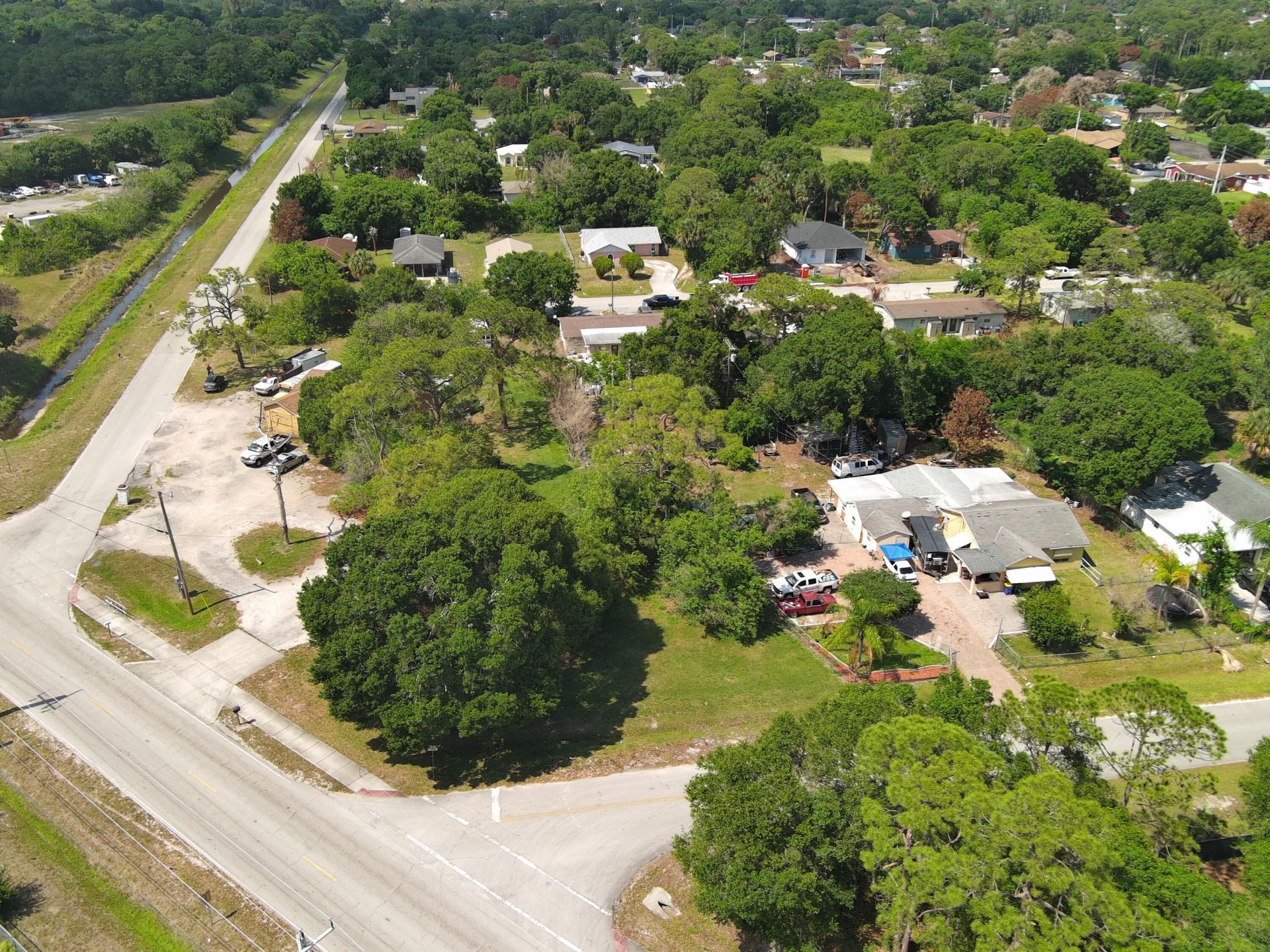 902 Angle Road, Fort Pierce, FL 34947 Photo