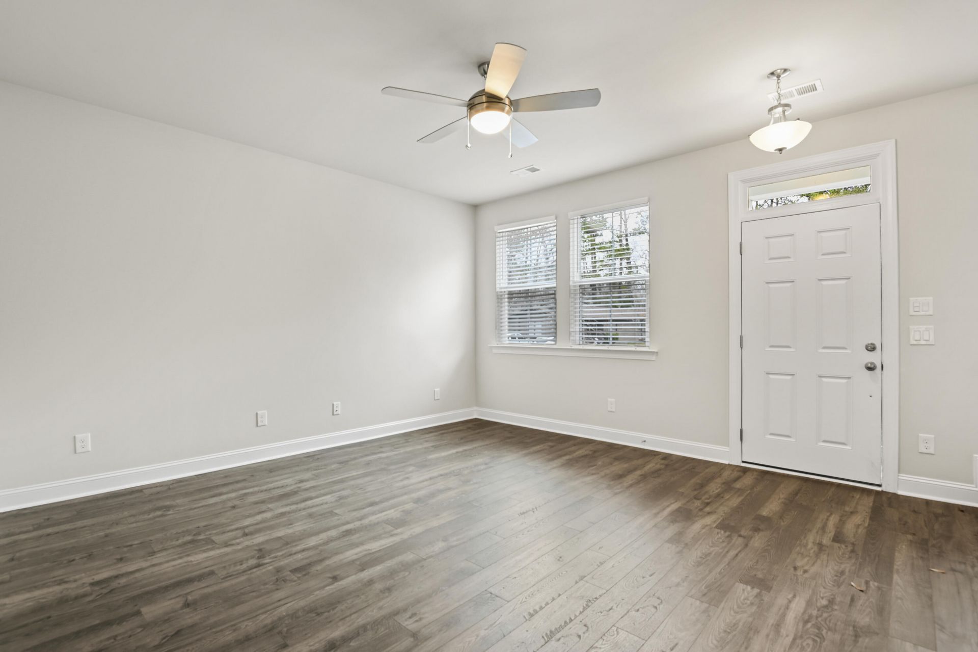 101 Langley Drive Photo 6