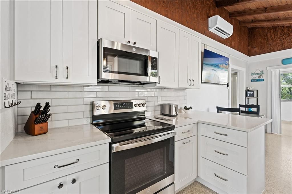 2134 Palm St , Naples, FL 34119 Photo