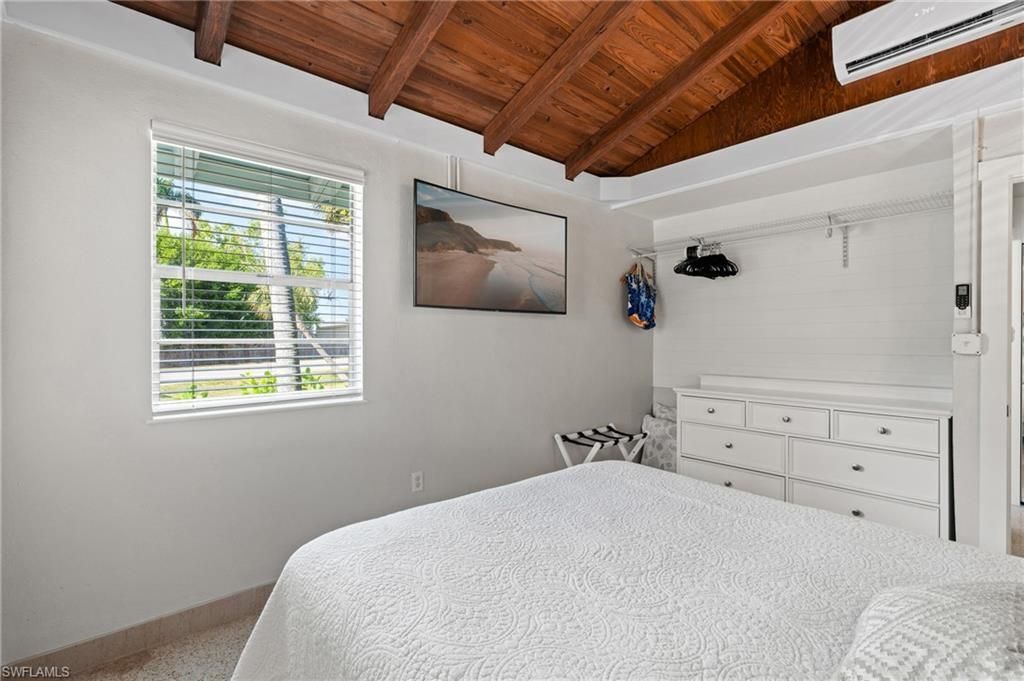 2134 Palm St , Naples, FL 34119 Photo