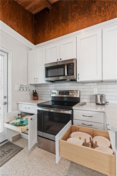 2134 Palm St , Naples, FL 34119 Photo