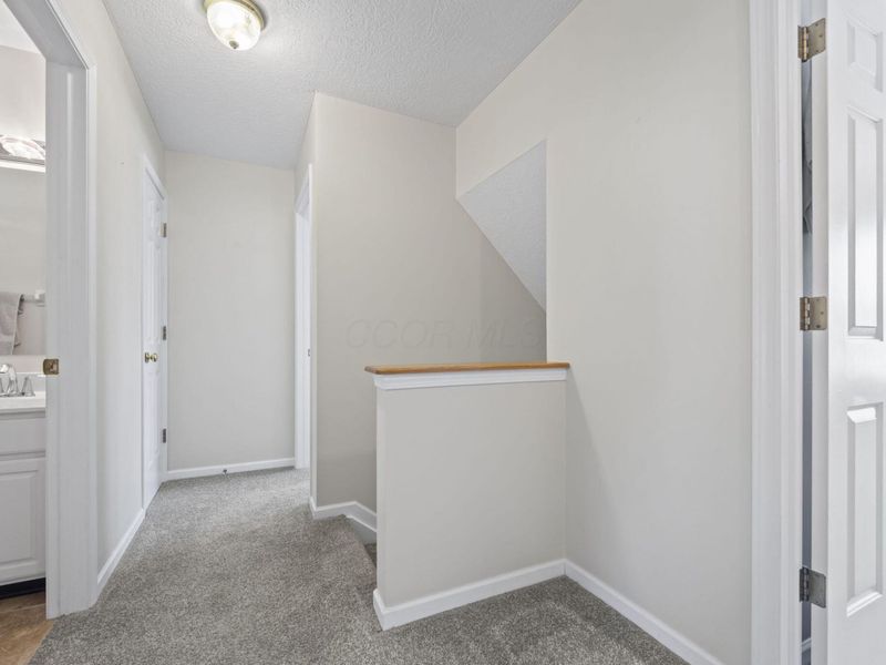 712 Scioto Meadows Boulevard, Grove City, OH 43123 Photo 23