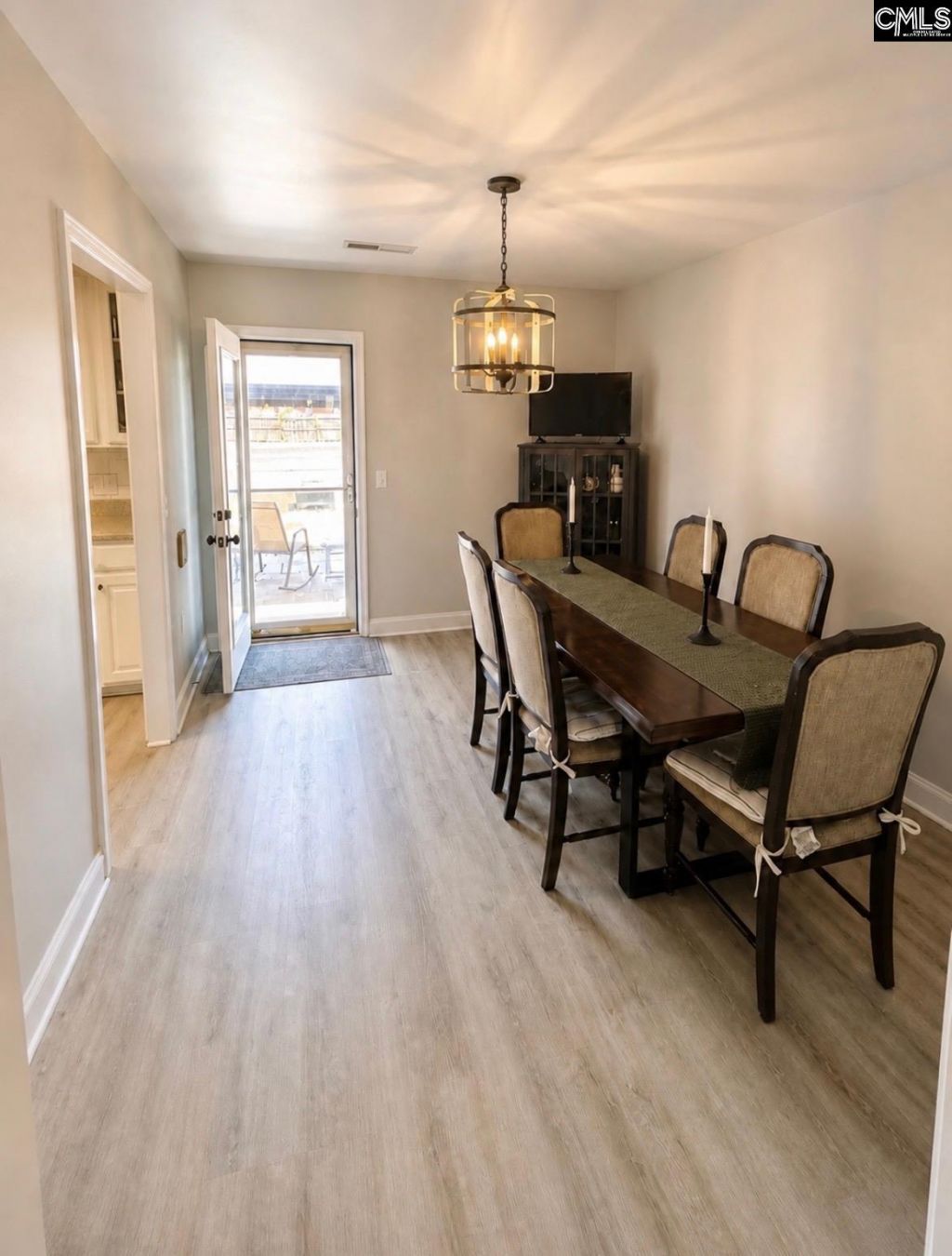 3150 Oleander Drive  Photo 10