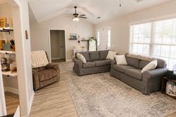 3150 Oleander Drive  photo 4