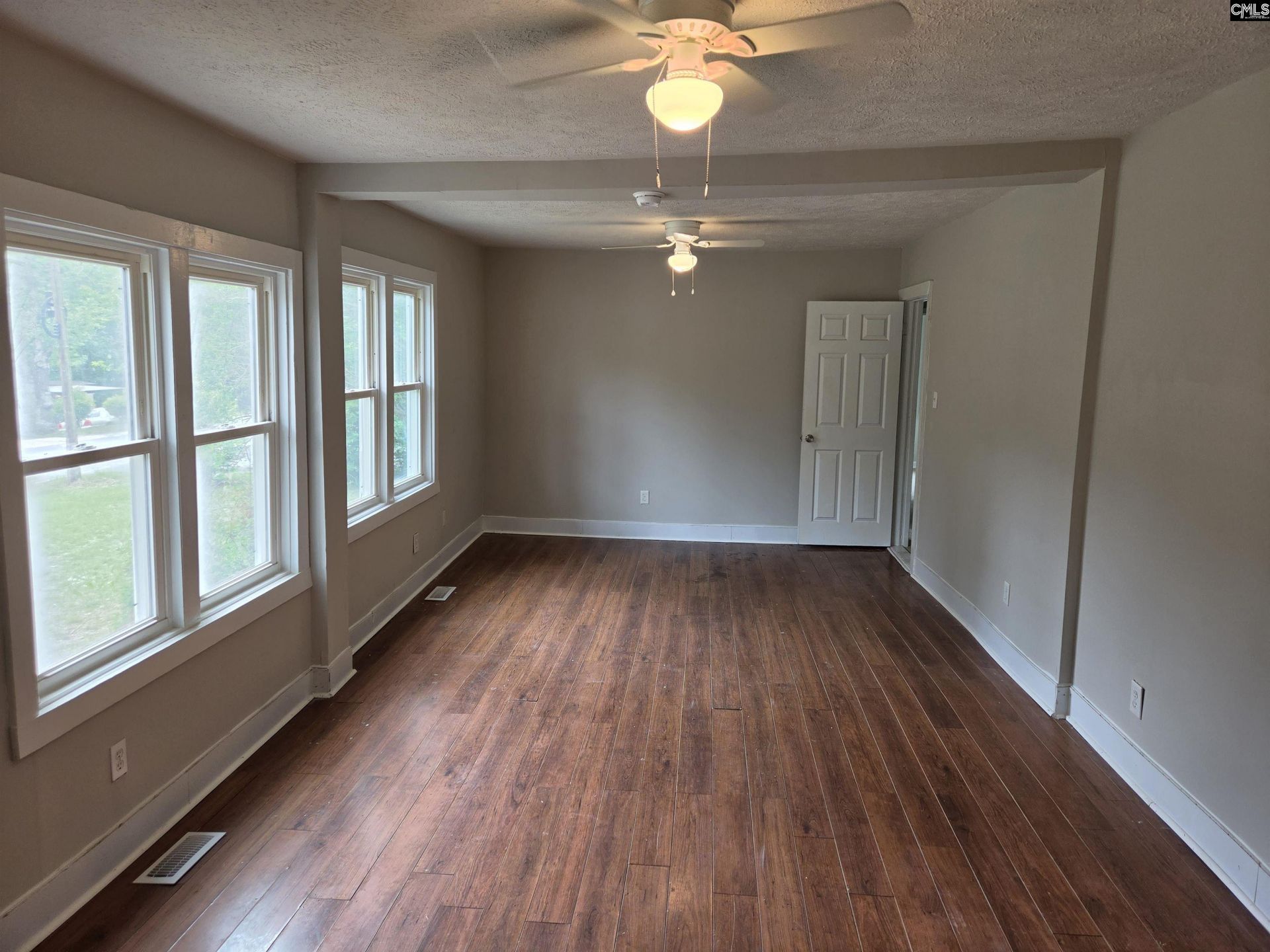 601 Valley Avenue  Photo 4