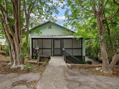 212 Augusta Street , West Columbia, SC 29169